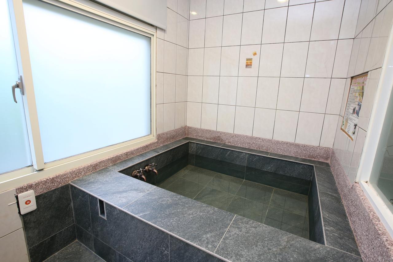 Cyuan Tang Hot Spring Hotel Цзяоси Экстерьер фото
